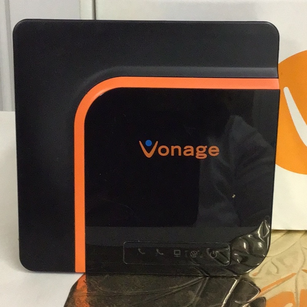 VONAGE VDV22-VD WIRED ROUTER AND AC POWER ADAPTER